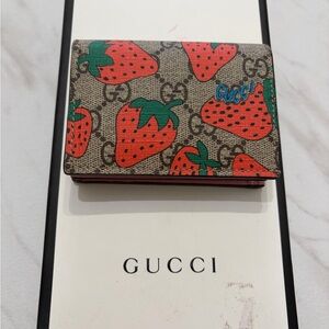 Gucci GG Strawberry Wallet